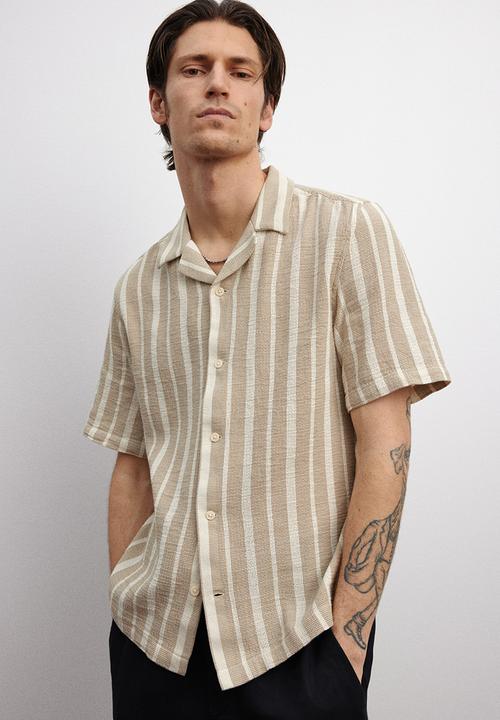 H&M REGULAR FIT TEXTURED RESORT SHIRT