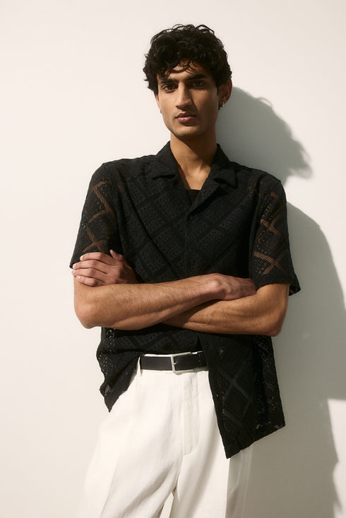 H&M REGULAR FIT CROCHET-LOOK RESORT SHIRT