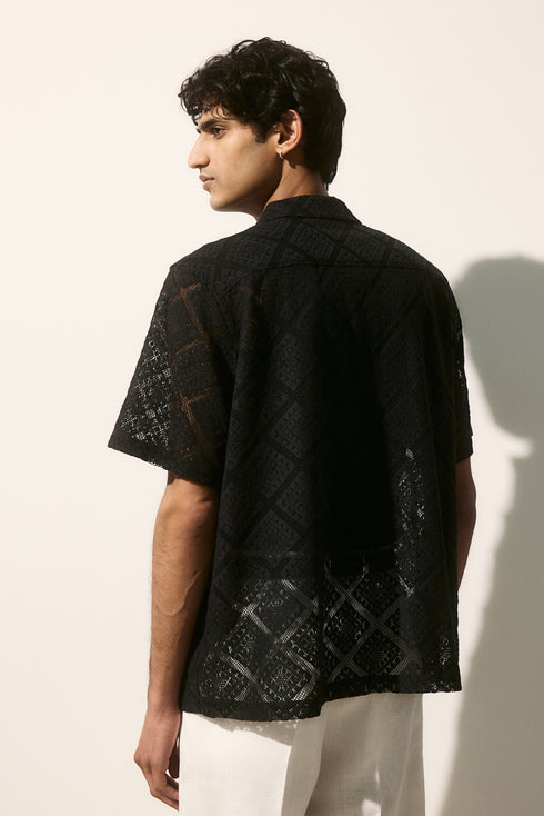 H&M REGULAR FIT CROCHET-LOOK RESORT SHIRT