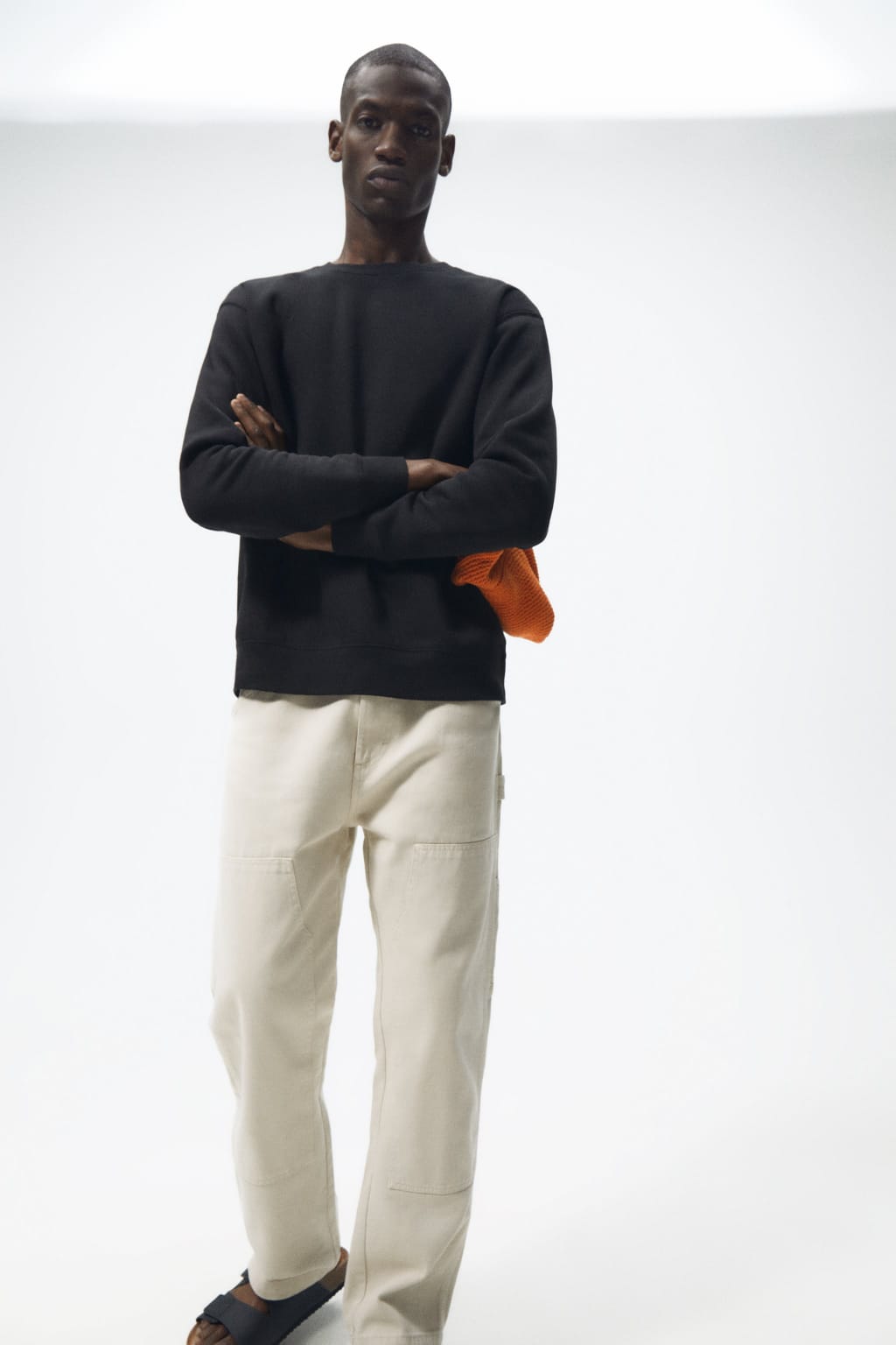 ZARA SWEATSHIRT